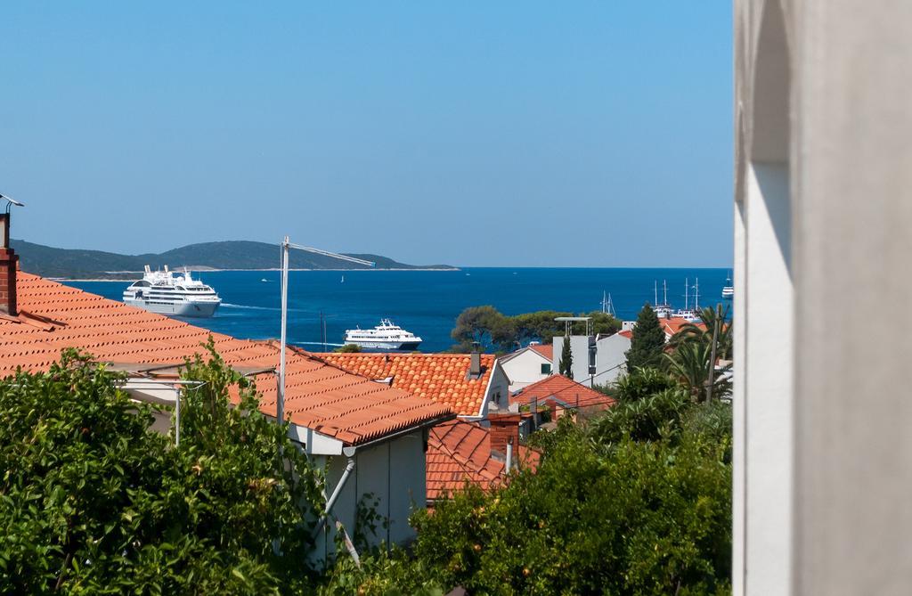 Apartments Nada Bojanic Hvar Town Extérieur photo